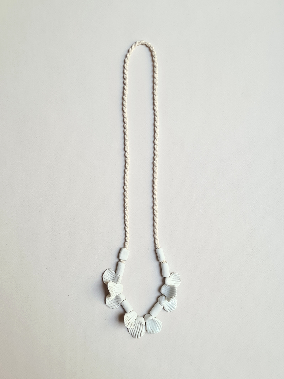 Comprar collar Escamas blanco